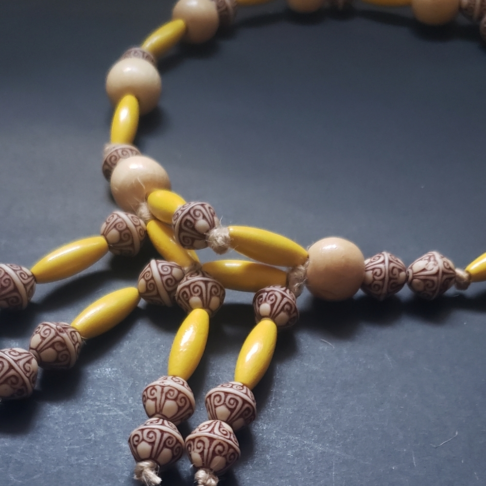 Handcrafted yellow and resin bead hemp necklace